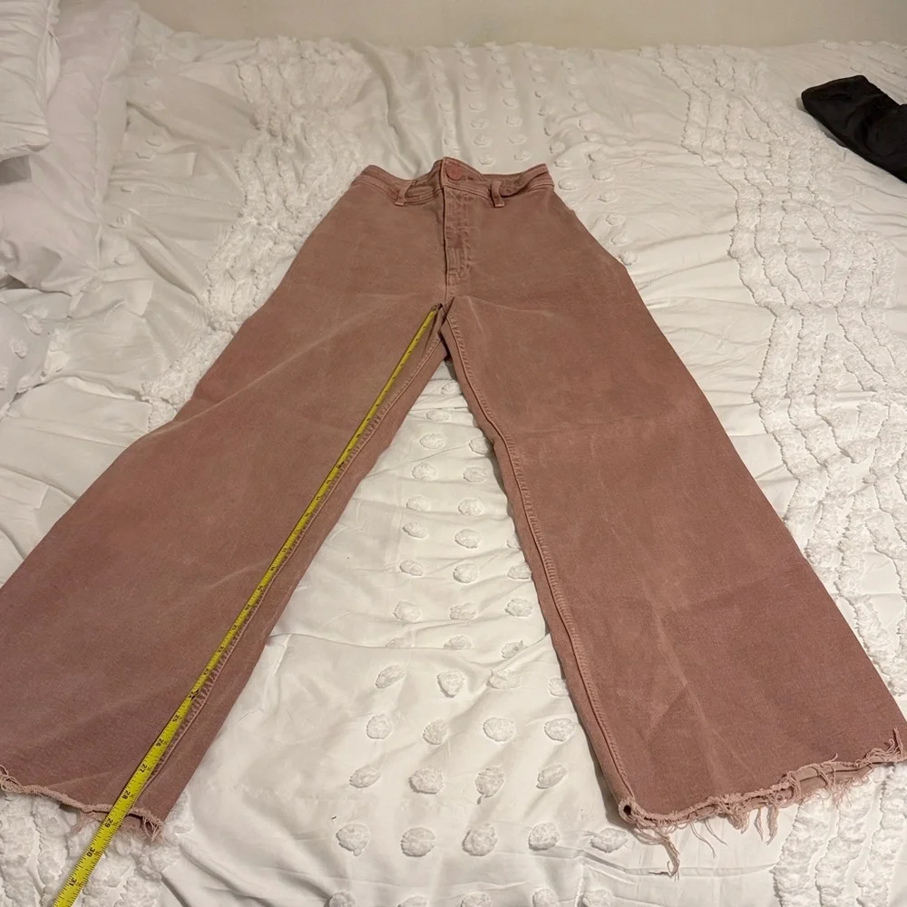 Zara Women's Dusty Rose Flare Jeans - Picture 2 of 4